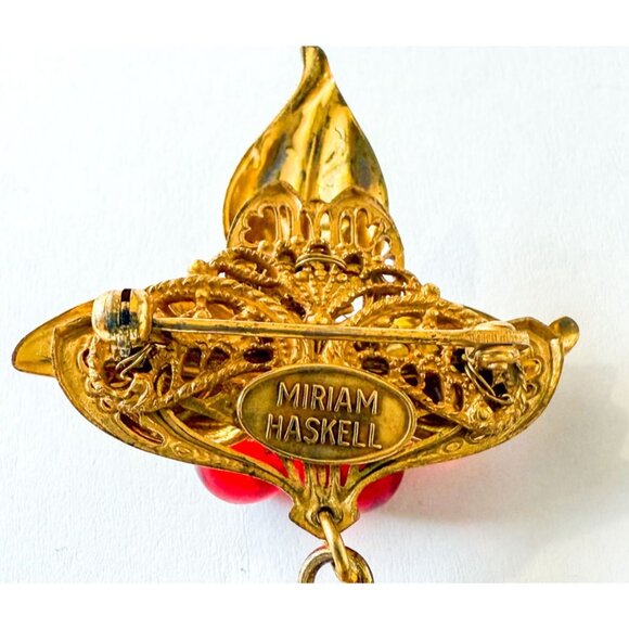 Vintage Gold Tone Miriam Haskell Holly Bell Brooch With Red Beads & Leaves - Picture 7 of 8